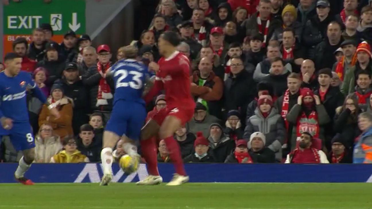 VAR değerlendirmesi: Chelsea, Liverpool’da iki penaltıyı reddetti mi?